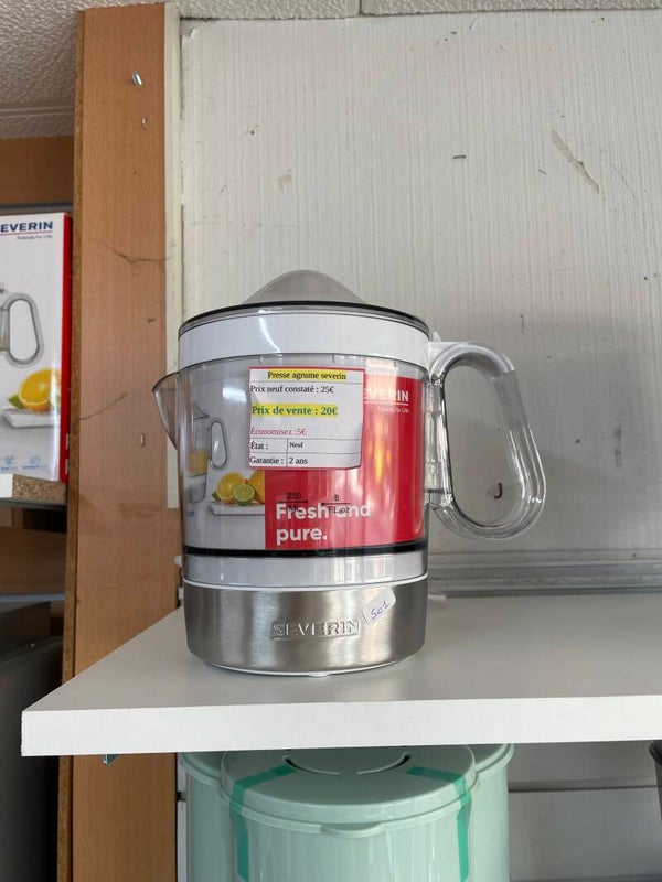 Presse agrume Séverin neuf