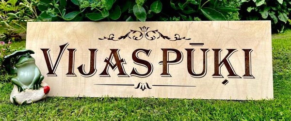 Mājas nosaukumi un informatīvās plāksnes