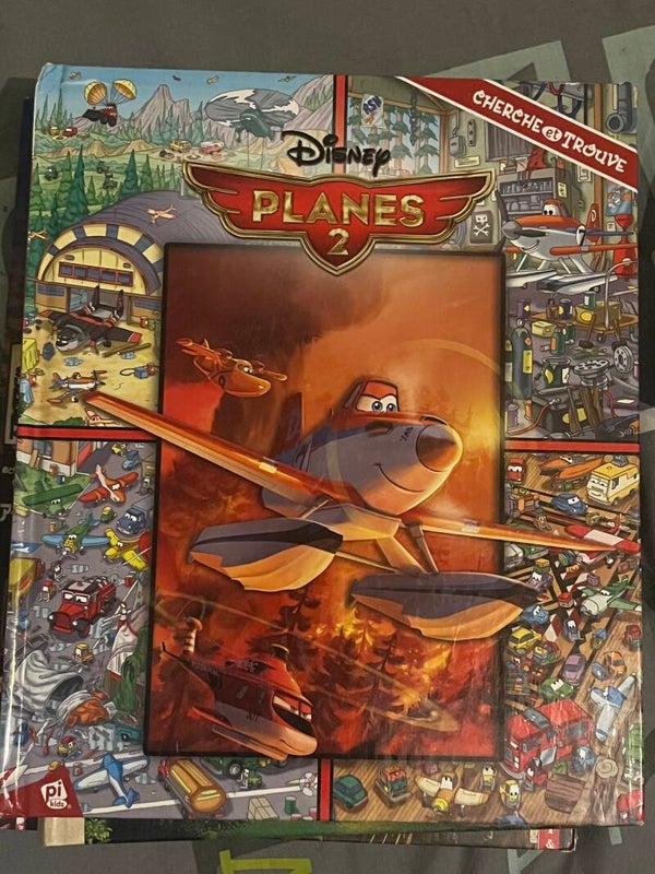 Planes 2 Cherche et Trouve Disney Entreprises 2014 Publications Internationales Kids FR
