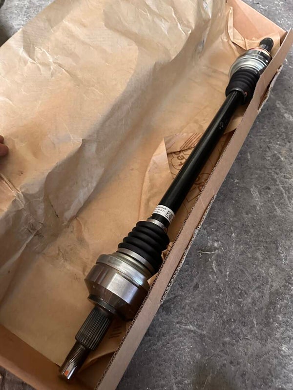 Alfa Romeo Stelvio Quadrifoglio QV ab MY24 mit mechanischen Differenzial Halbwelle Antriebswelle NEU Original 46359463