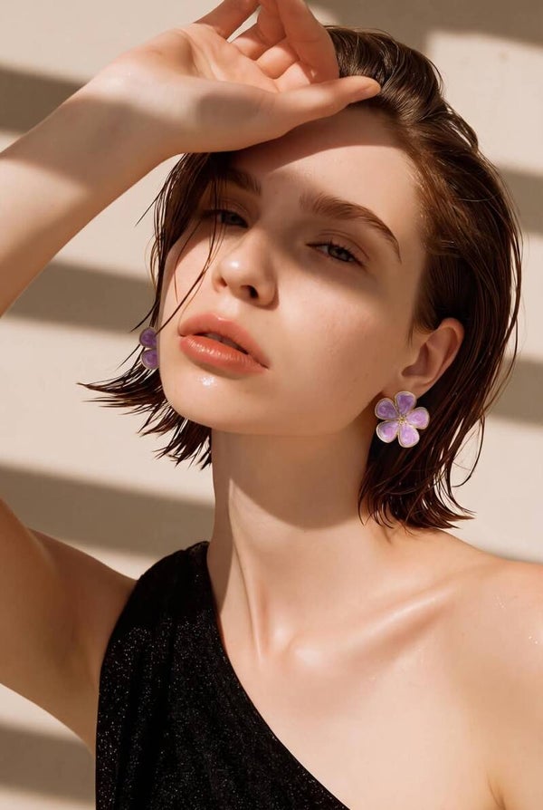 Boucles d'Oreilles Fleur Mauve Émaillée
