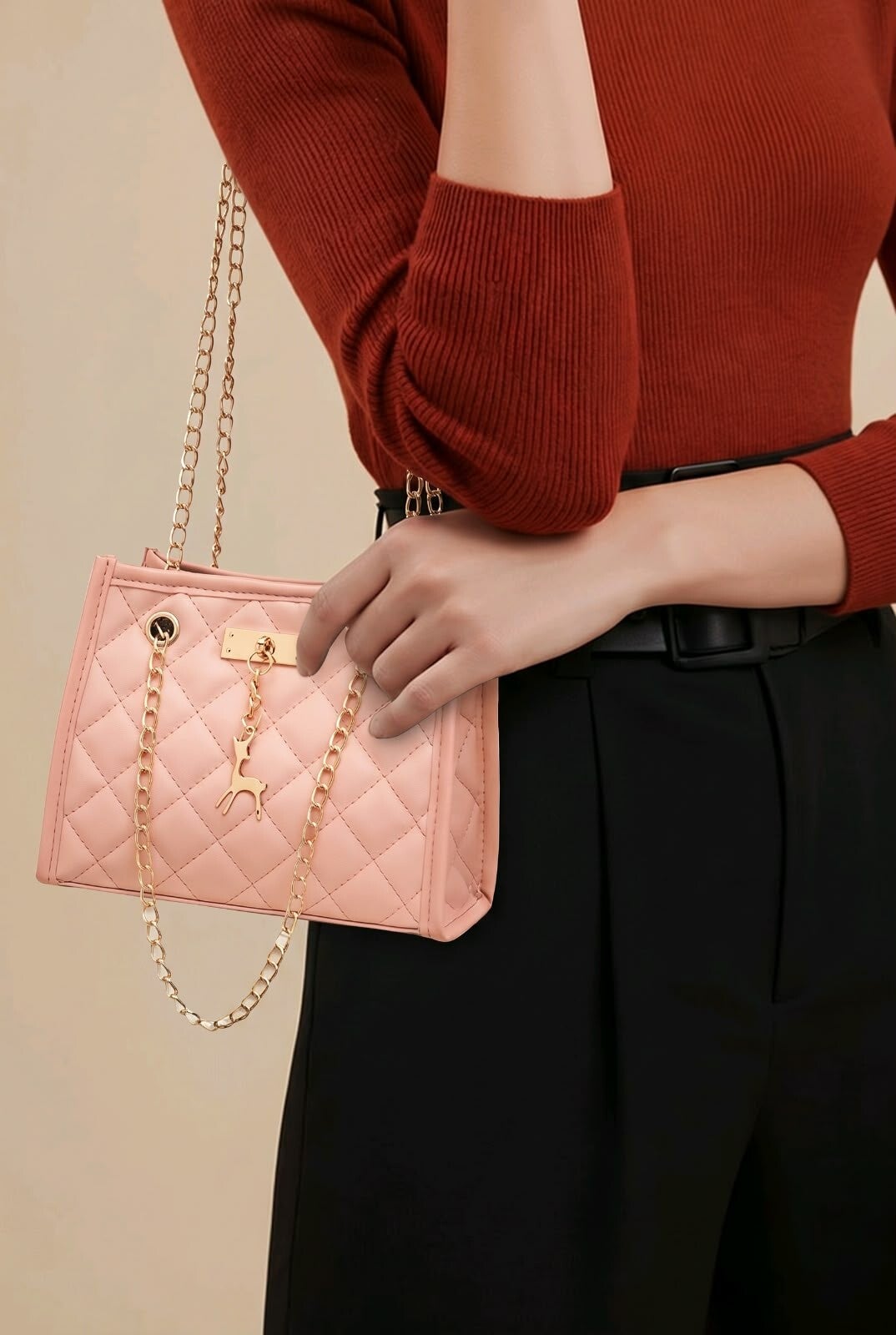 Petit Sac Rose Matelassé Pendentif Cerf
