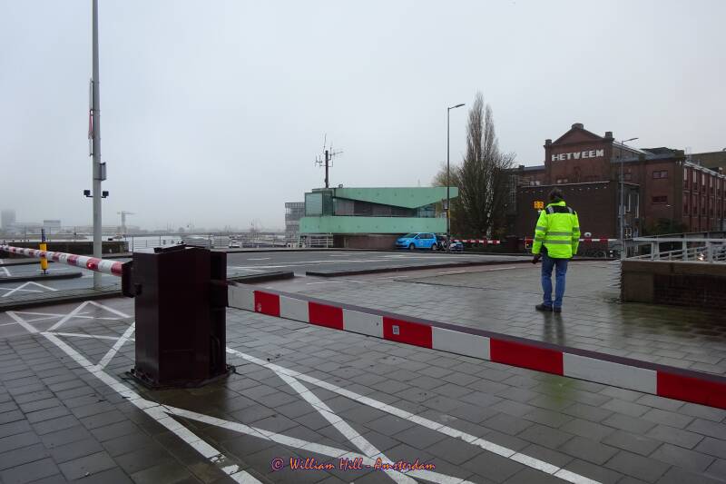 17), road close for the bridge to open