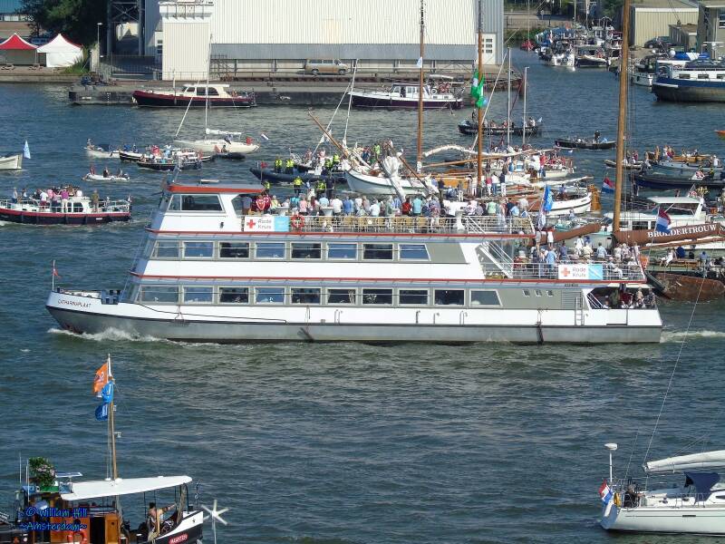 red cross cruise &#039;Catharinaplaat&#039;