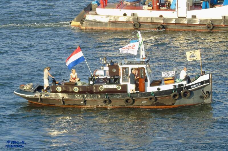 old tug &#039;Pionier&#039;