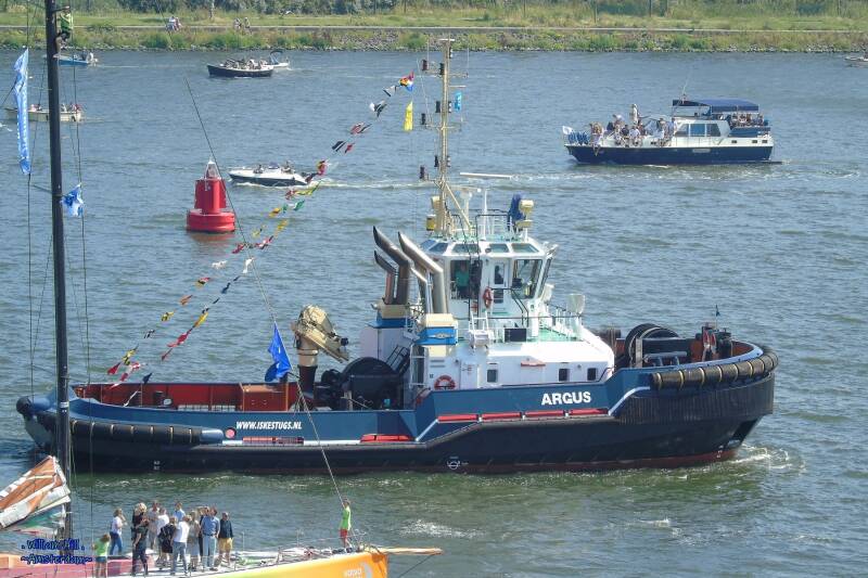 assisting tugs, &#039;Argus&#039;