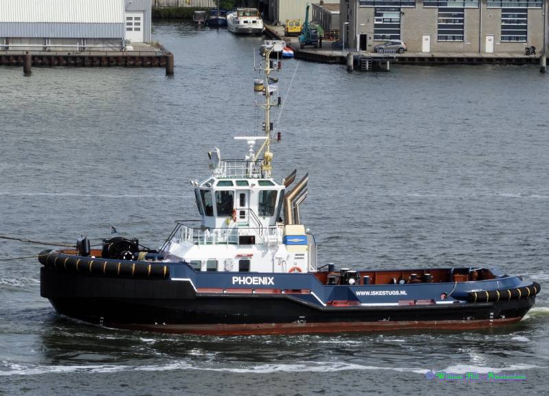 tug 'Phoenix'