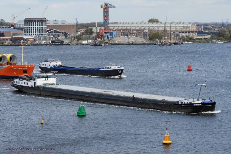 by cargo's, SINGA  &amp;  PIETERNELLA