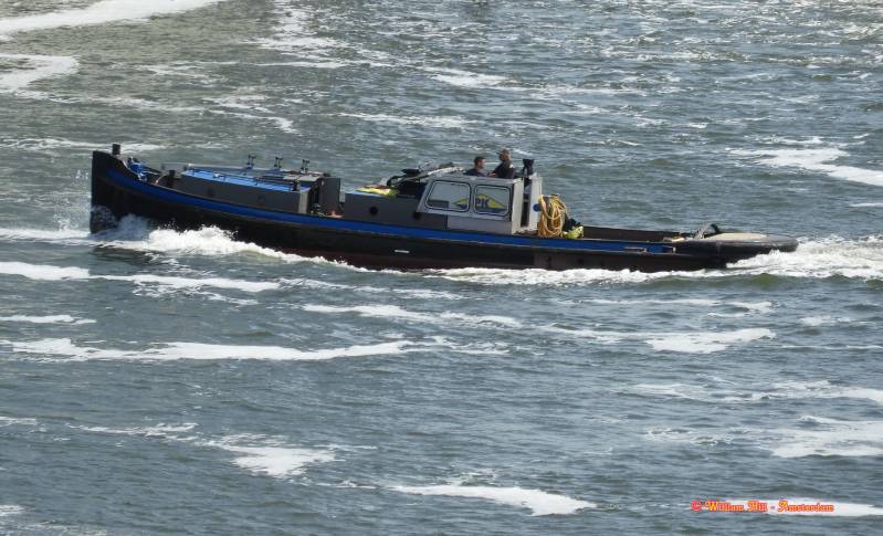 maintenance tug 'Barca'