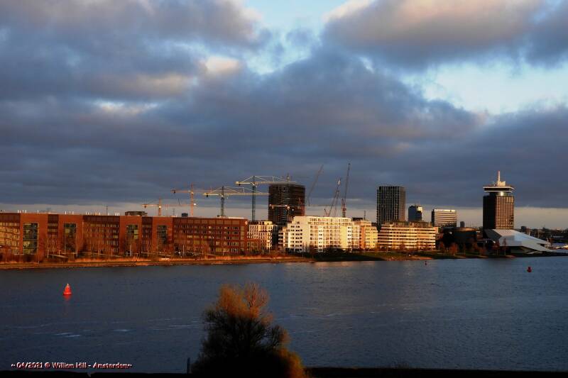 it started yellow and endsdark reddish