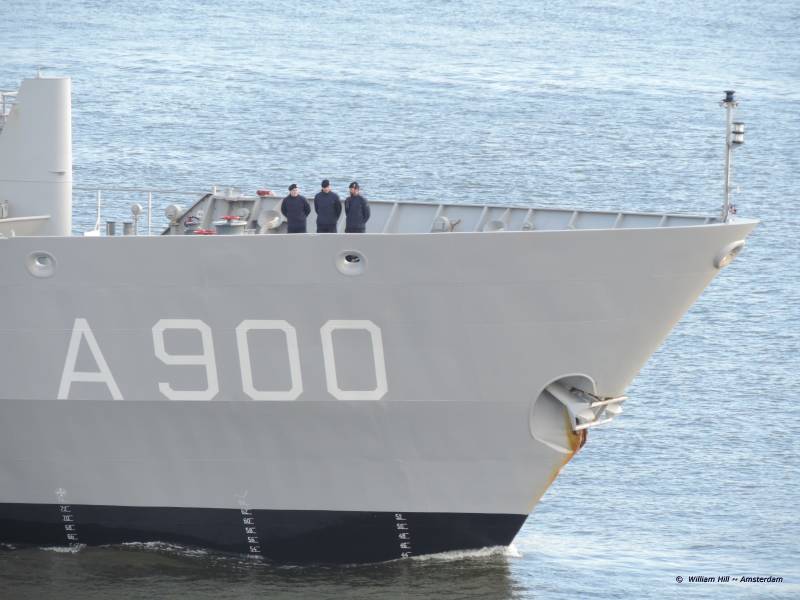 Zr.Ms. MERCUUR  (A900)