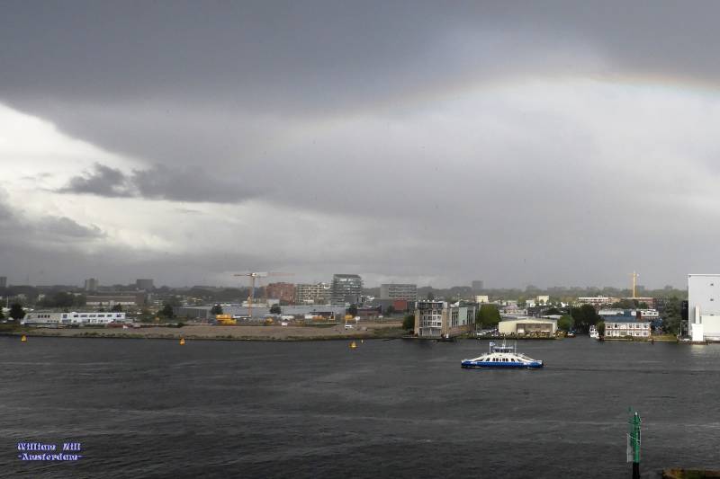 I never seen that snowy mountain on the left before