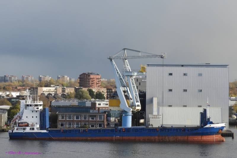  WILSON CEUTA + SKYFALL