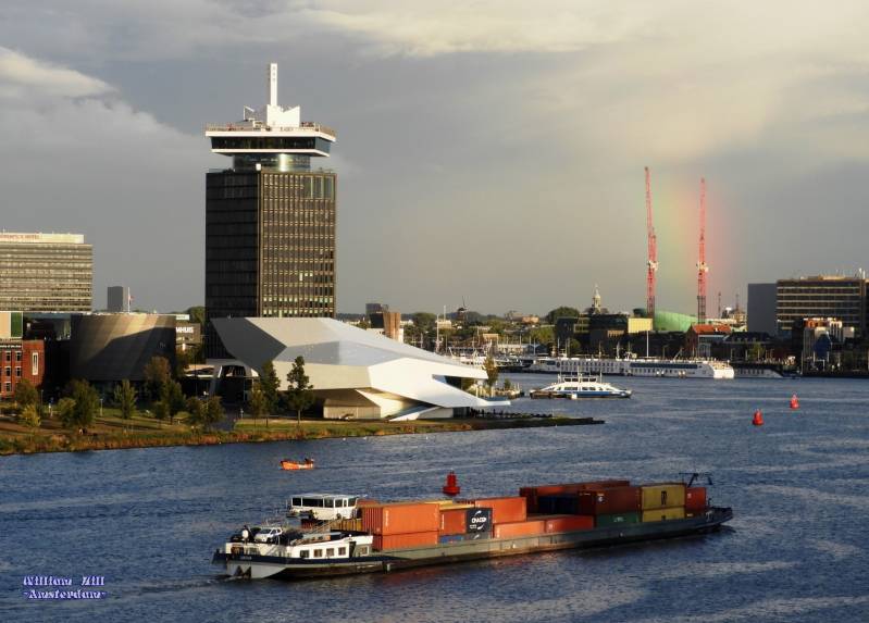 inland containervessel 'Lorena'