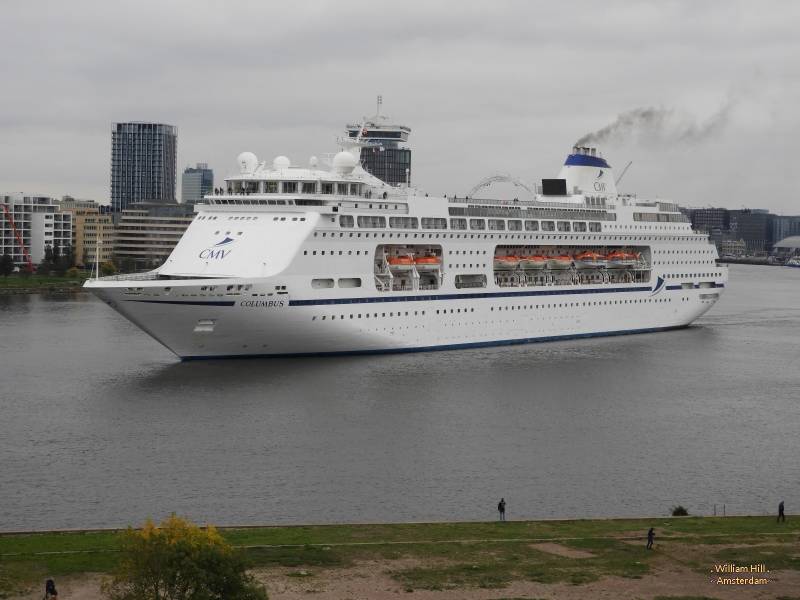  'Columbus' (245x32m)