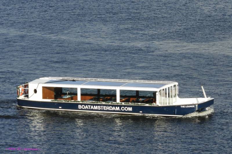 partyboat THE LOUNGE