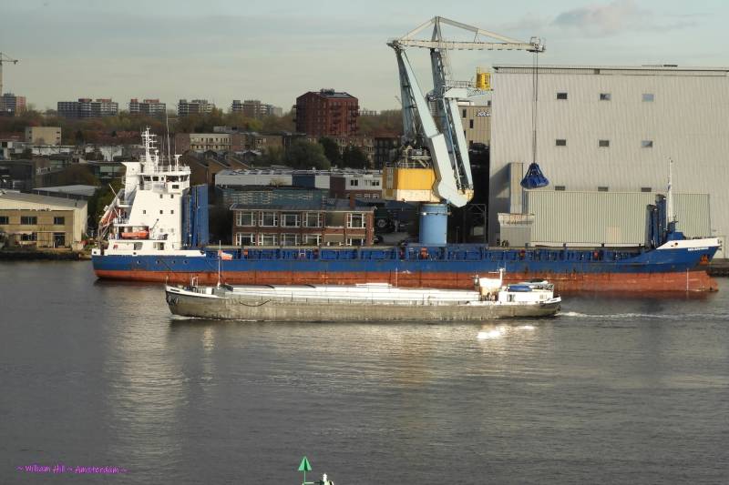 HARJA III + WILSON CEUTA and SKYFALL