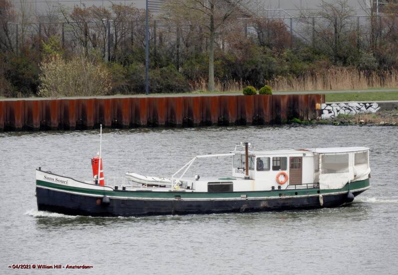 pleasureboat SANS SOUCI