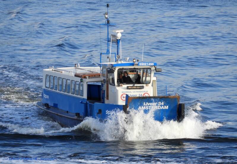 oopsy, a wave that did not see the ferry coming..
