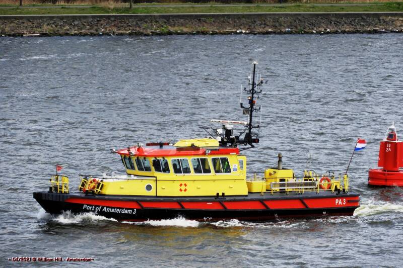 05, a stormy day, here port authority vessel: PA3 TRITON