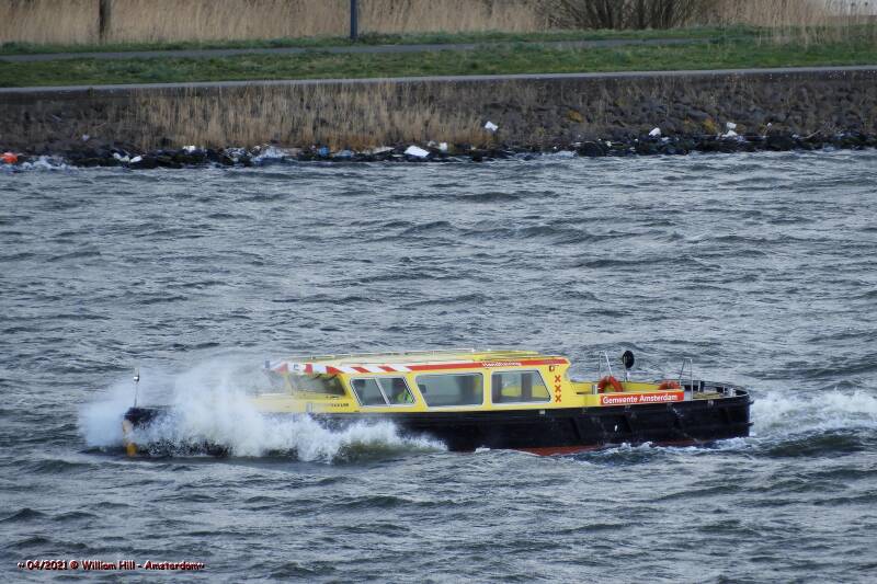 and again splash! hahaha