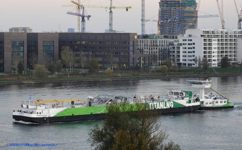inl.tanker barge FLEXFUELER 002