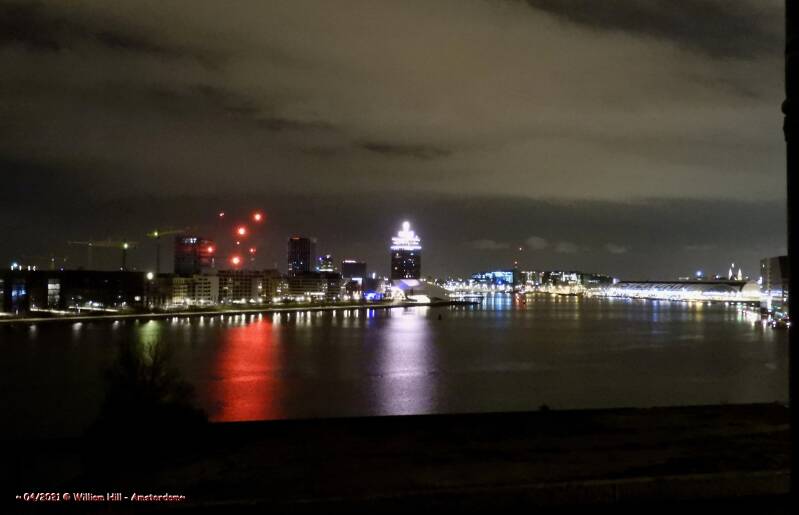 10, around 3am.. raining..