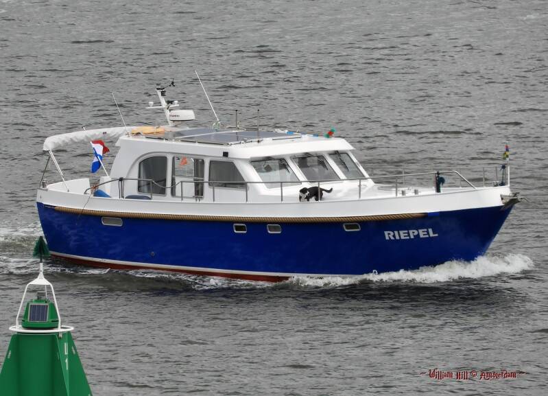 pleasureboat RIEPEL with watchdog