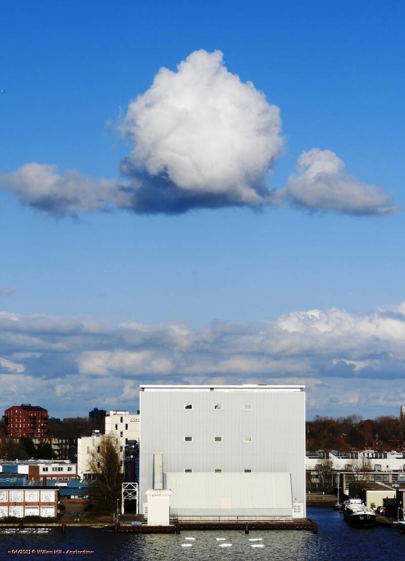 nice cloud over OMYA 