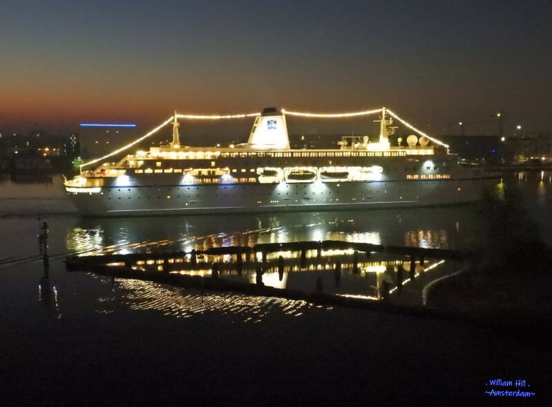 (21) - WORLD ODYSSEY 