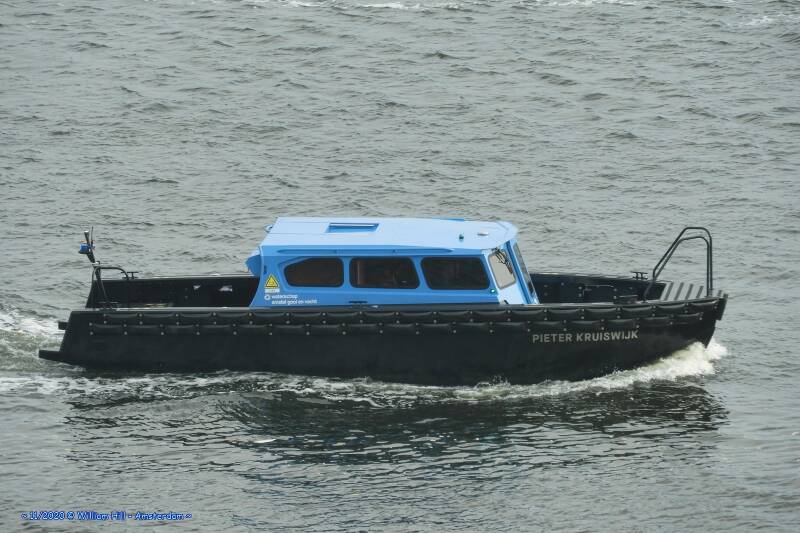 11, kind of tug, PIETER KRUISWIJK