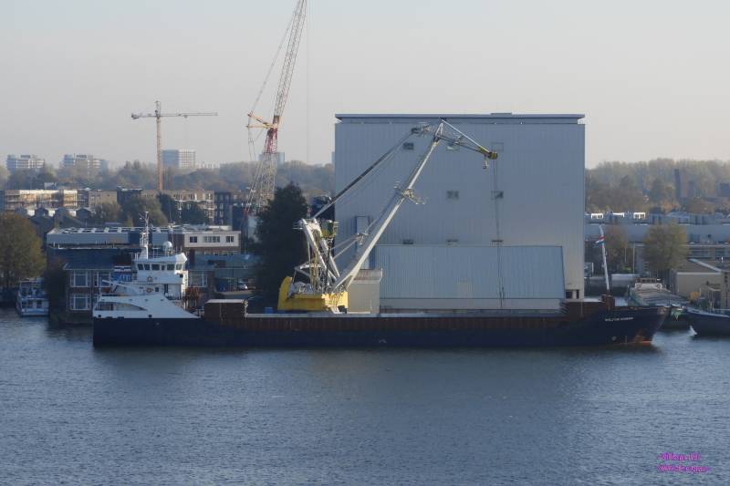 coaster 'Wilson Hobro' arrived this morning