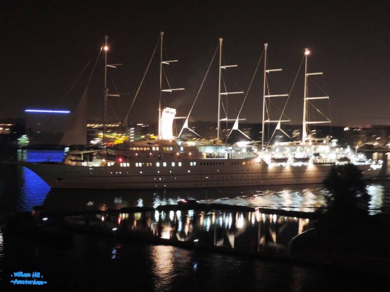 'Wind Surf'   cruiseship