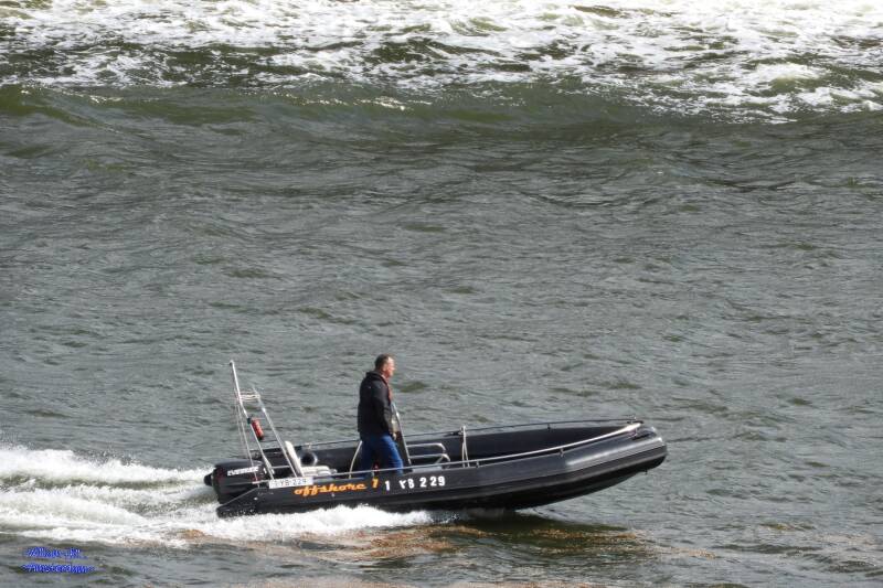 a there is the referee