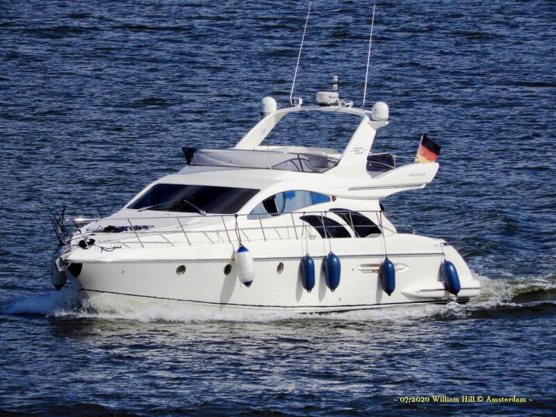 pleasureboat BABYLON