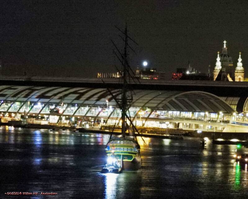 replica VOC AMSTERDAM, going home