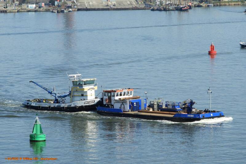 tug ARCTURUS pushing GOUWE