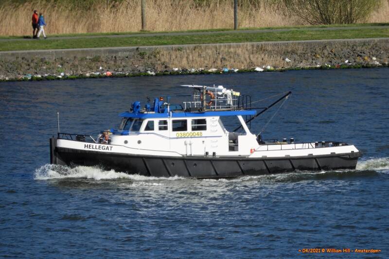 tug HELLEGAT