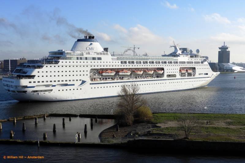 passing pier Stenenhoofd