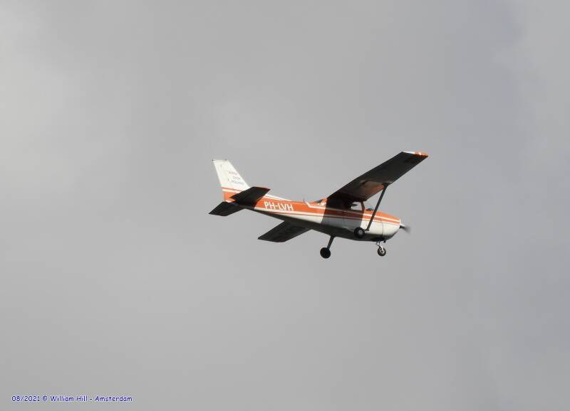 Wings Over Holland,  it&#039;s sunny up there 