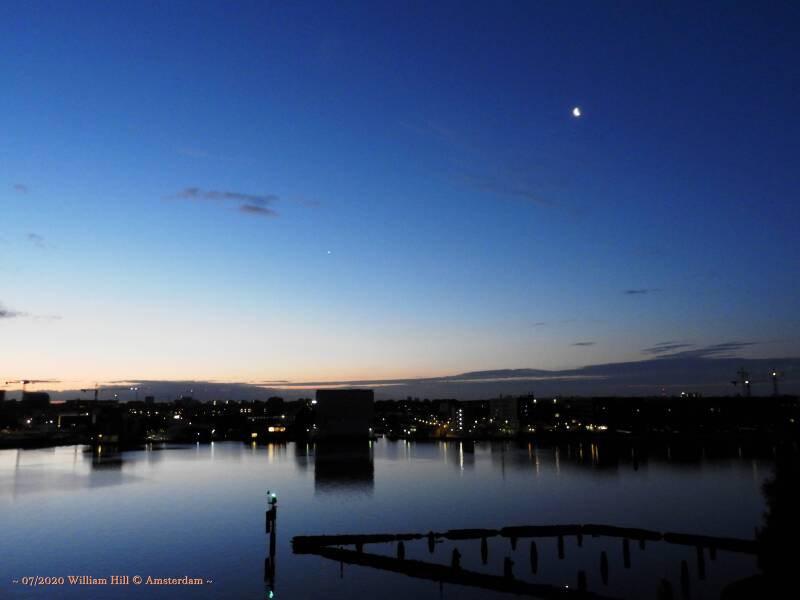 Is that Capella the double star? above Omya. It is very bright and good to see that morning