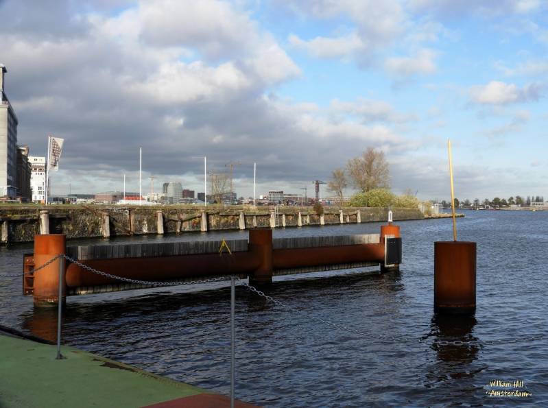 the temp. ferry station and the Stenenhoofd