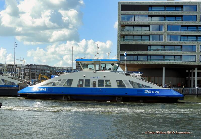 IJVEER 52, leaving Pontsteiger