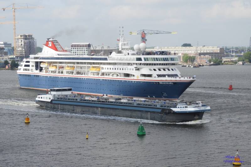 passengership BRAEMAR and a speeding tanker BACCHUS