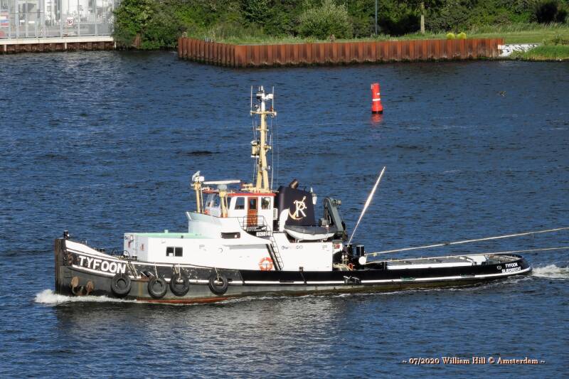 tug TYFOON
