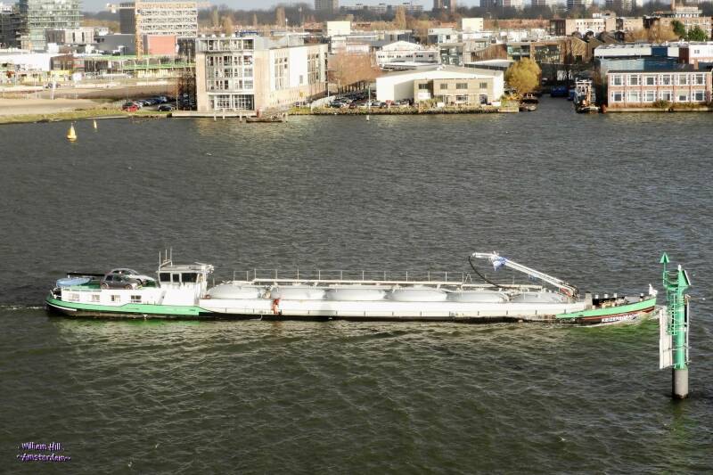 (10.12) - inland cementtanker 'Keizersgracht'