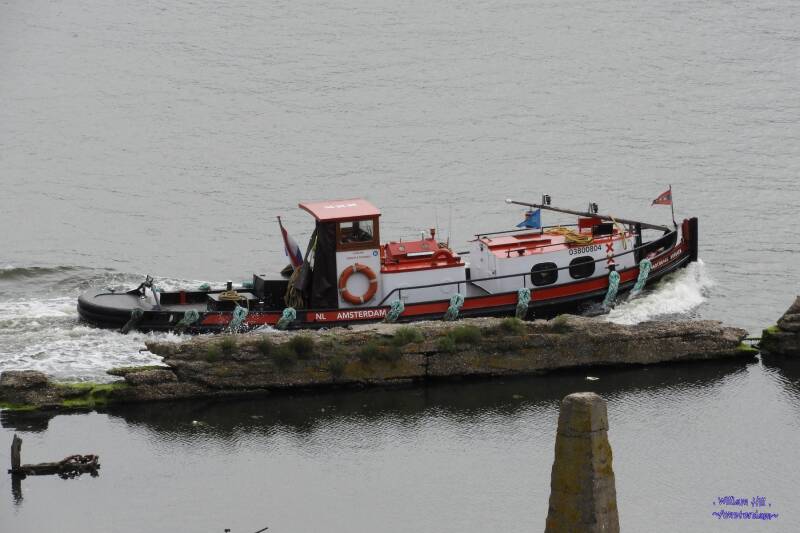 ..however, it is not needy for his size of ship and he may pass. He makes as much as possible space, very neat