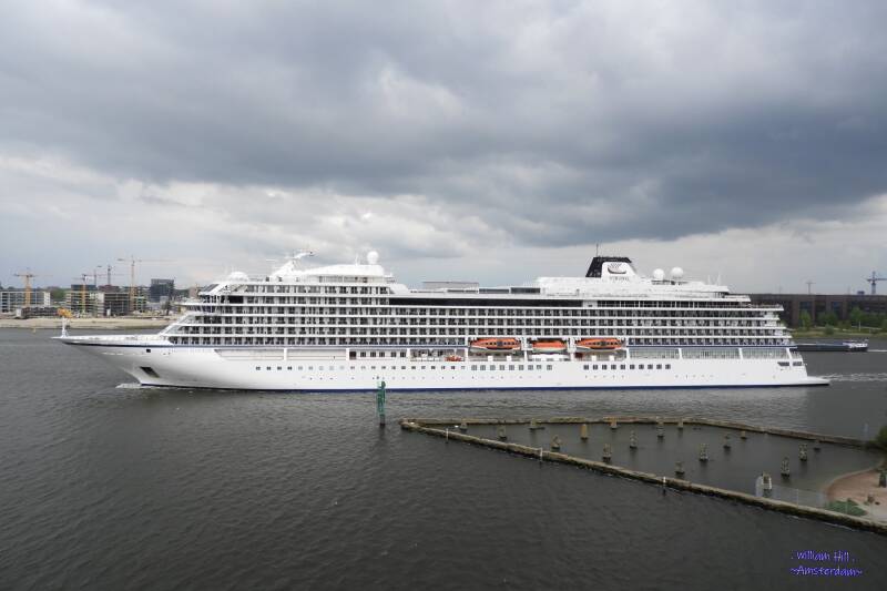 VIKING JUPITER (229x29m)