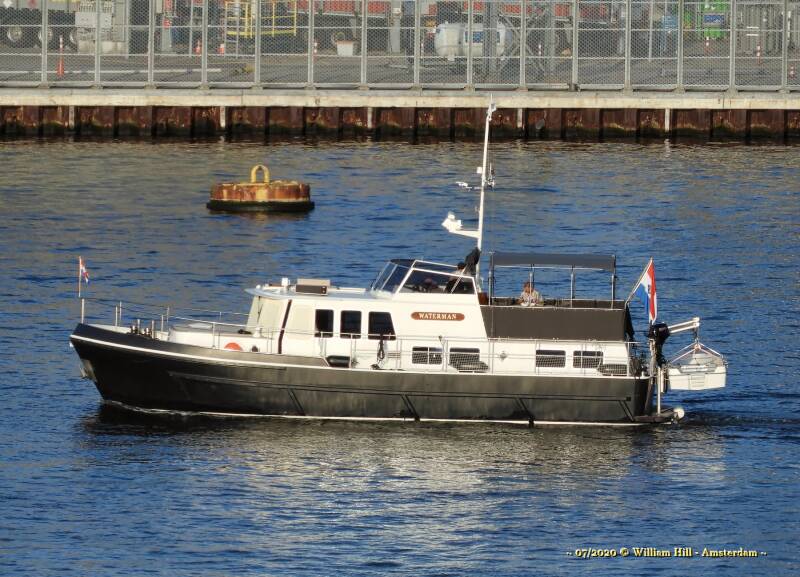 pleasureboat WATERMAN