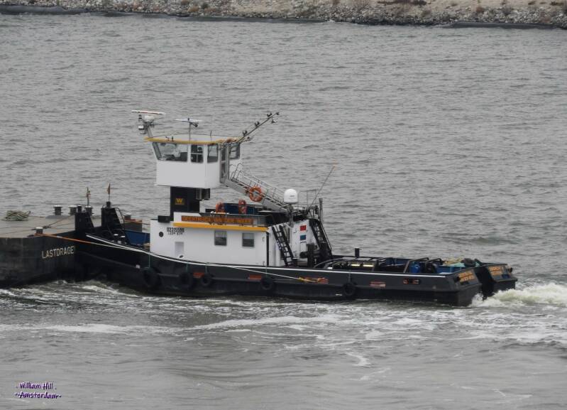 (15.12) - Push/tow 'Geertruida van der Wees'